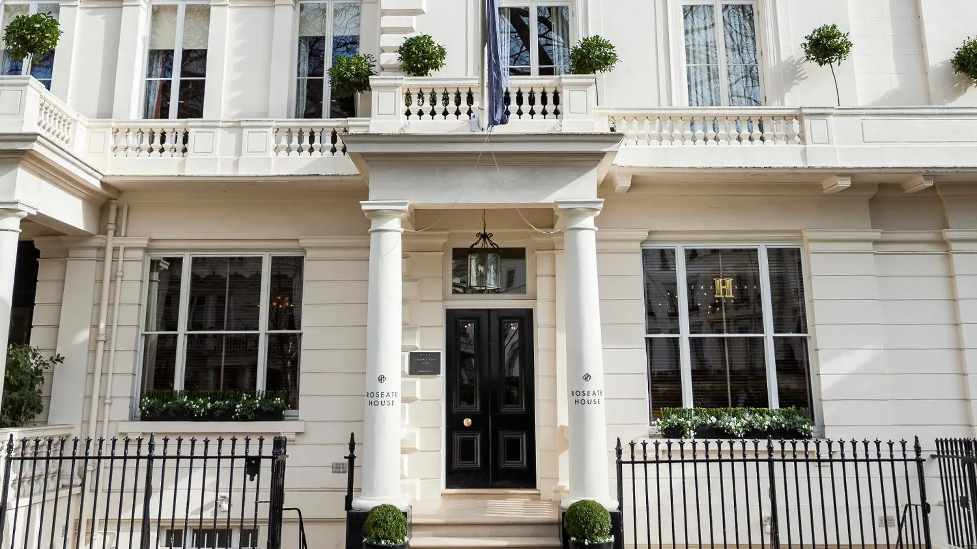 4 Best 5-Star Hotels in Hyde Park for Luxury Stays